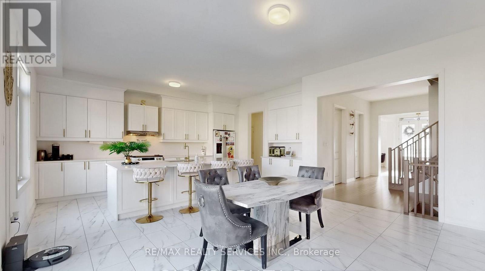 25 Bellflower Crescent, Adjala-Tosorontio, Ontario  L0G 1W0 - Photo 6 - N12926222