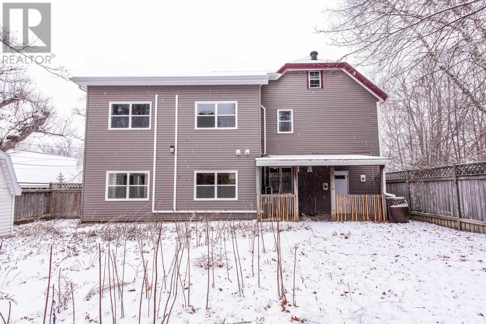 48 Elm Street, Bridgewater, Nova Scotia  B4V 2V4 - Photo 26 - 202601069