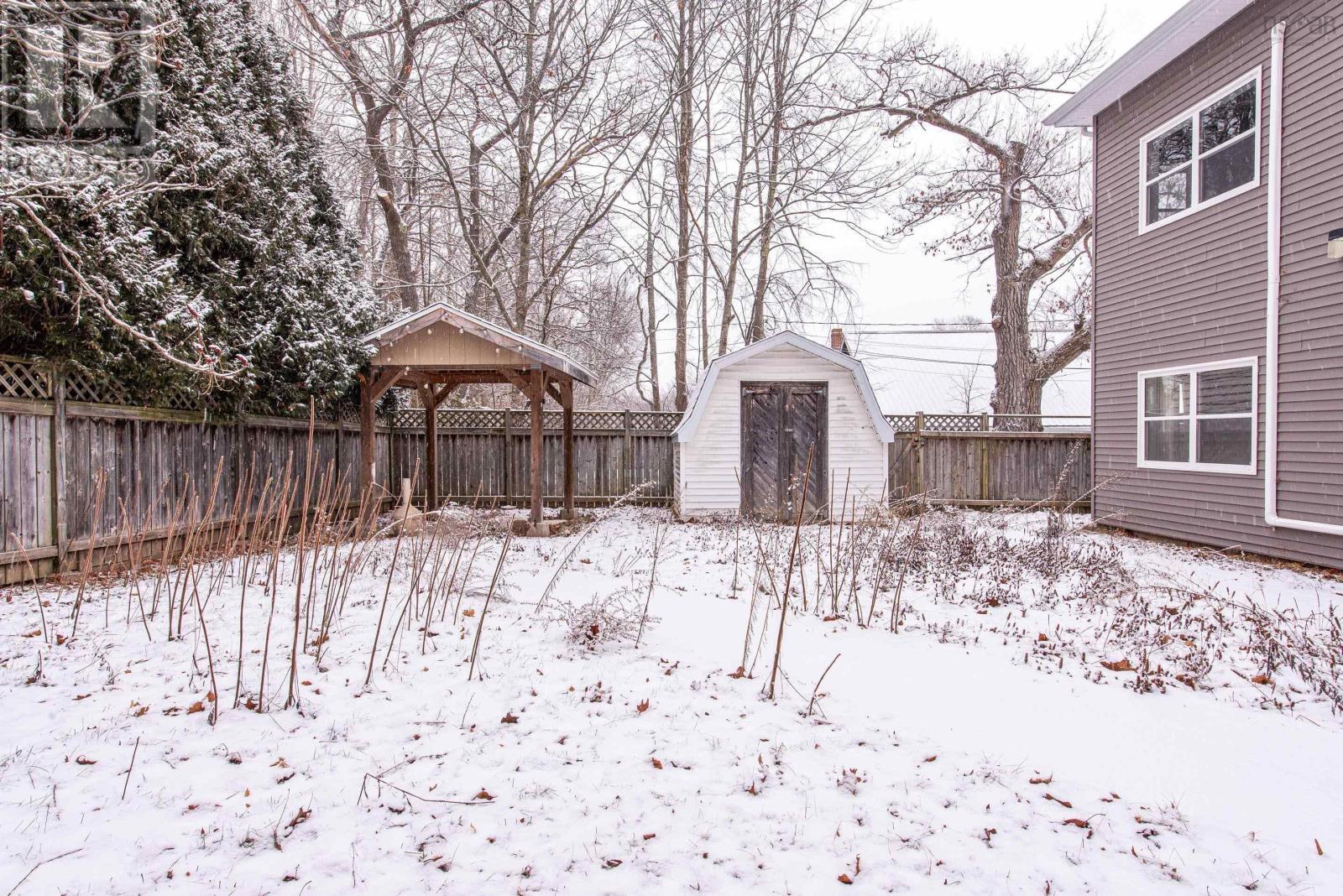 48 Elm Street, Bridgewater, Nova Scotia  B4V 2V4 - Photo 27 - 202601069