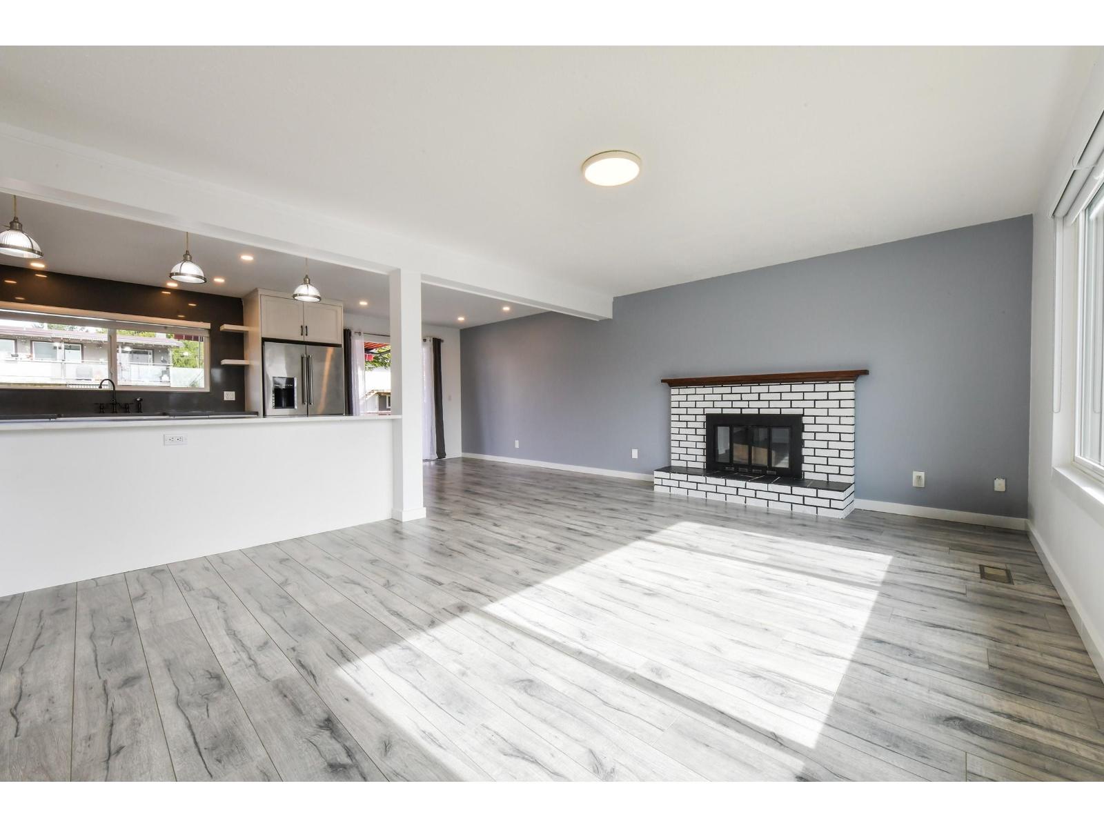 31921 Starling Avenue, Mission, British Columbia  V2V 4T8 - Photo 4 - R3102210