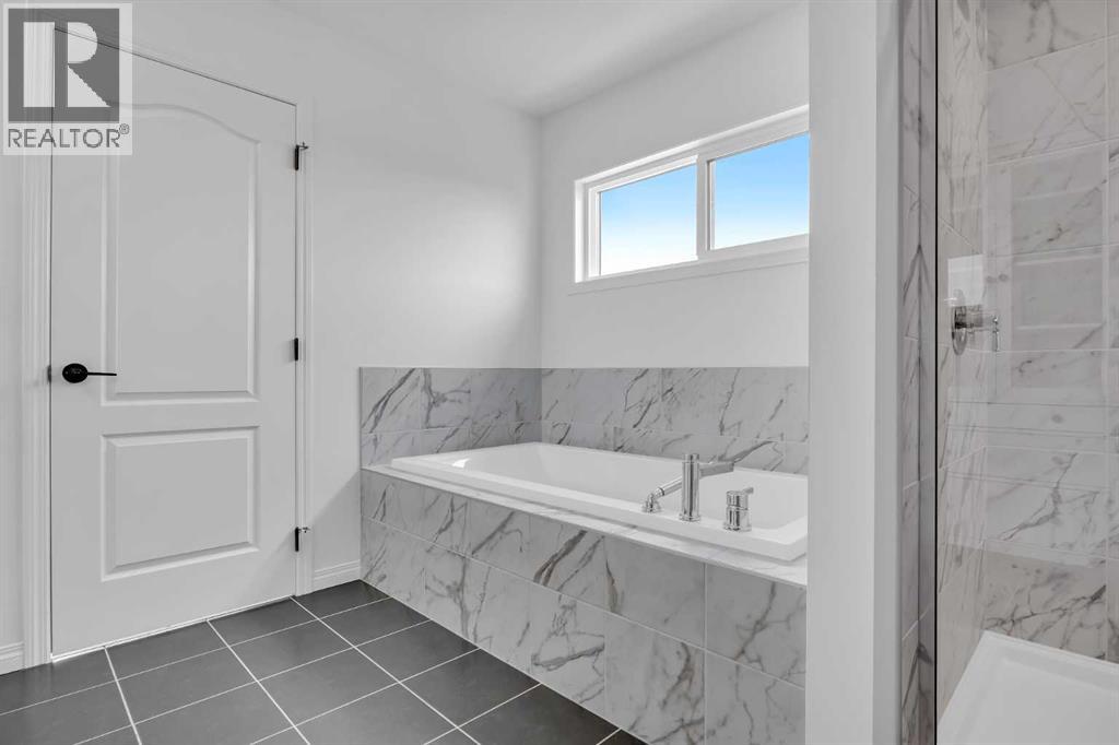 76 Edith Mews Nw, Calgary, Alberta  T3R 1S6 - Photo 30 - A2292373