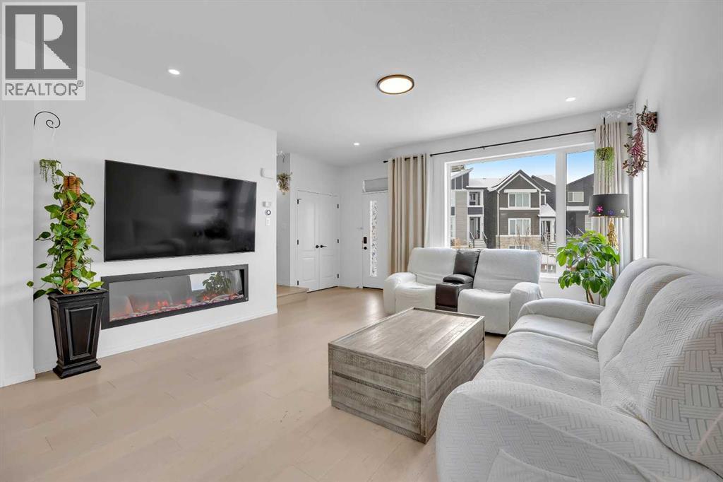 76 Edith Mews Nw, Calgary, Alberta  T3R 1S6 - Photo 6 - A2292373