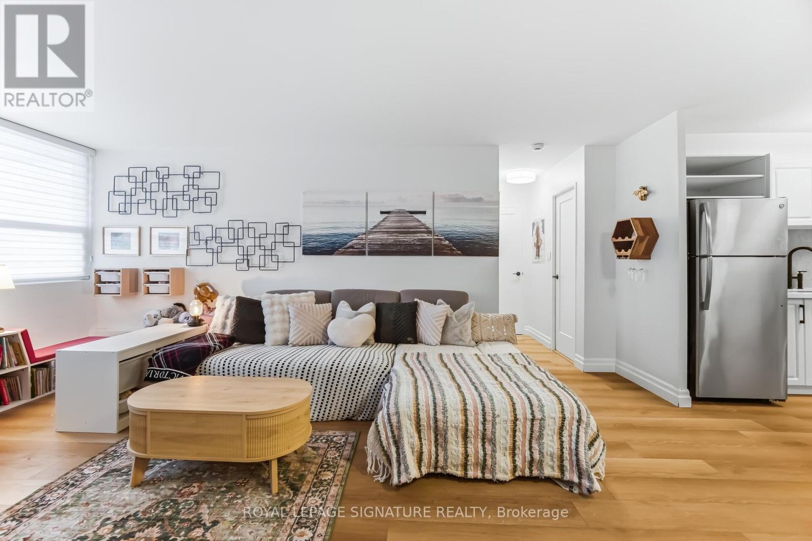 1203 - 2263 Marine Drive, Oakville, Ontario  L6L 5K1 - Photo 13 - W12926144