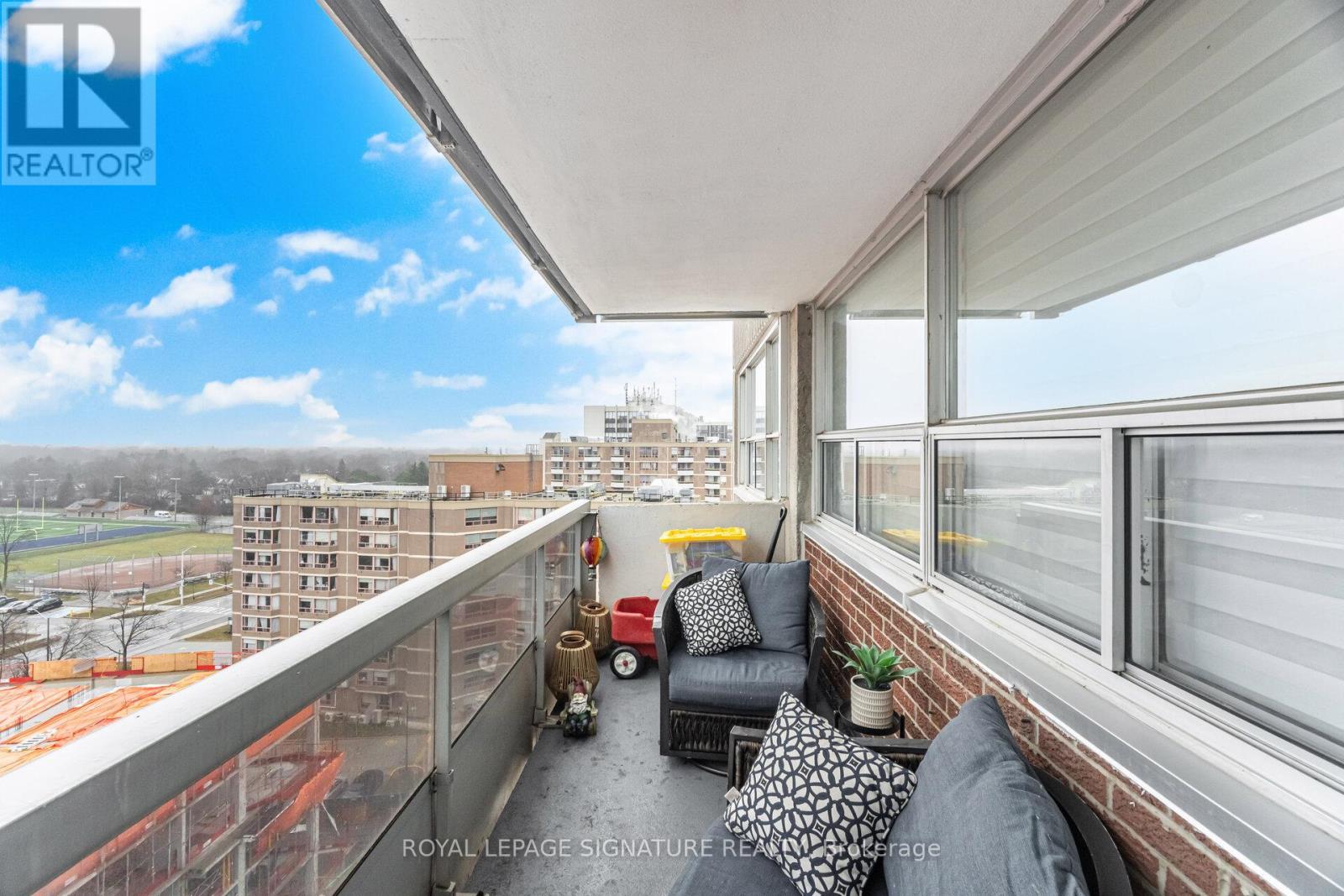 1203 - 2263 Marine Drive, Oakville, Ontario  L6L 5K1 - Photo 31 - W12926144