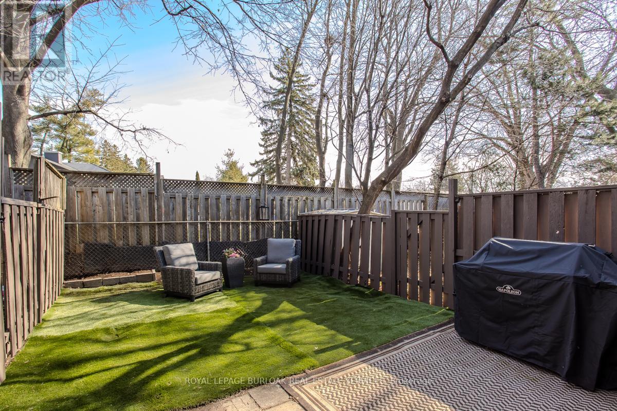 621 Francis Road, Burlington, Ontario  L7T 3X6 - Photo 16 - W12926172