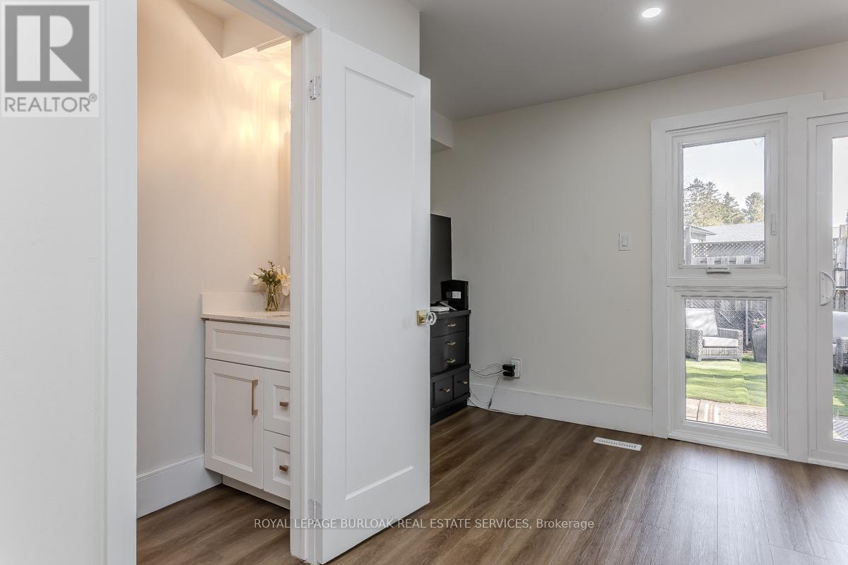 621 Francis Road, Burlington, Ontario  L7T 3X6 - Photo 22 - W12926172