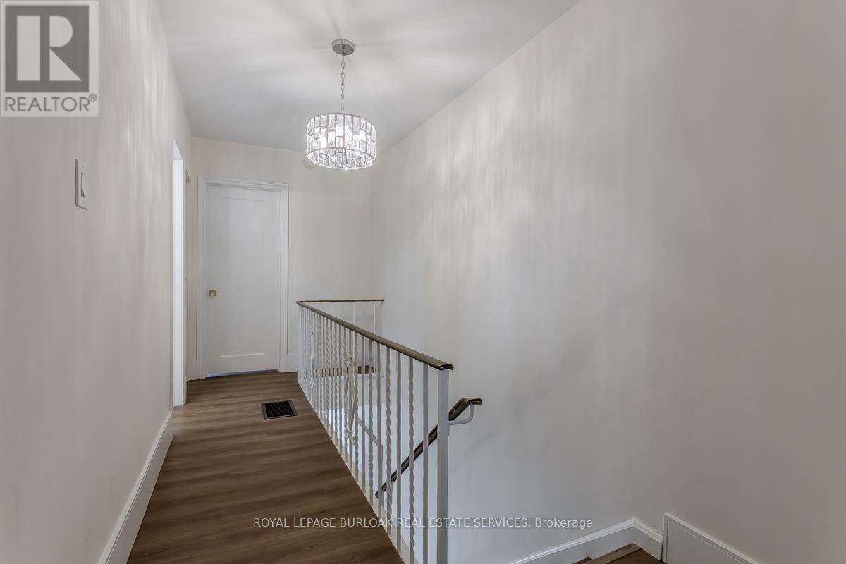 621 Francis Road, Burlington, Ontario  L7T 3X6 - Photo 24 - W12926172