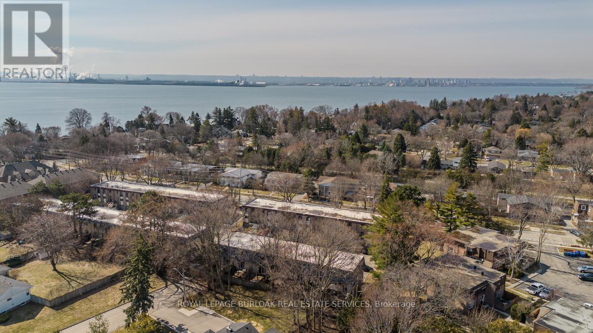 621 Francis Road, Burlington, Ontario  L7T 3X6 - Photo 40 - W12926172