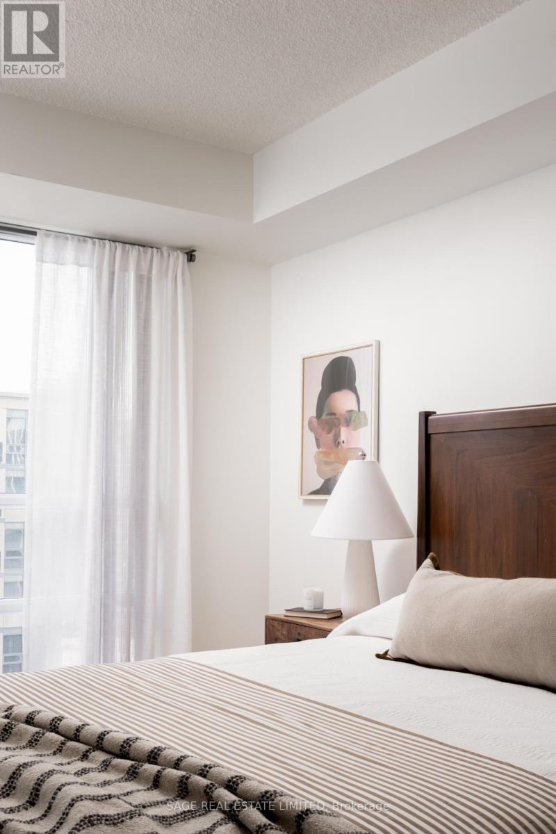 1604 - 5 Michael Power Place, Toronto, Ontario  M9A 0A3 - Photo 16 - W12926176