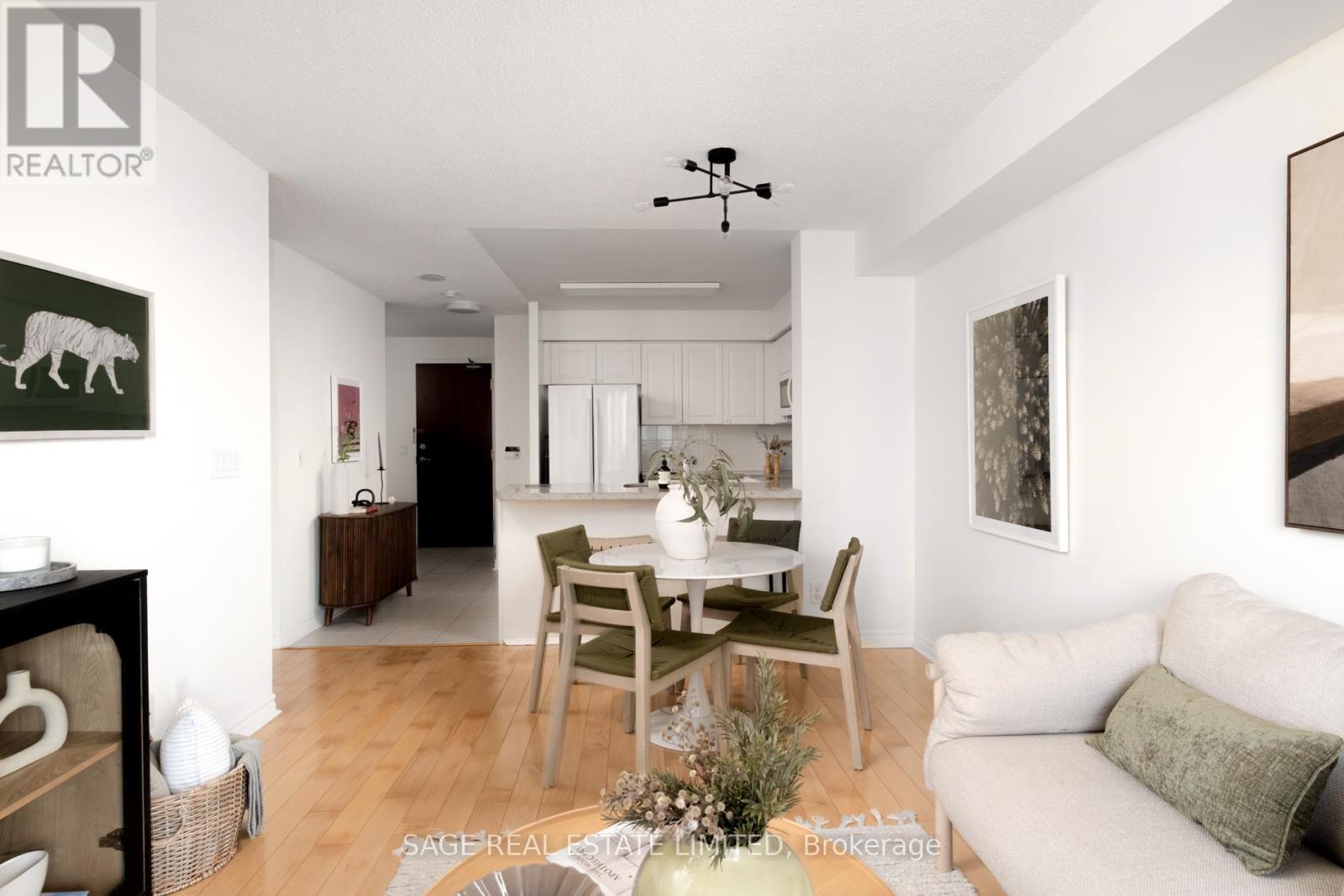 1604 - 5 Michael Power Place, Toronto, Ontario  M9A 0A3 - Photo 19 - W12926176