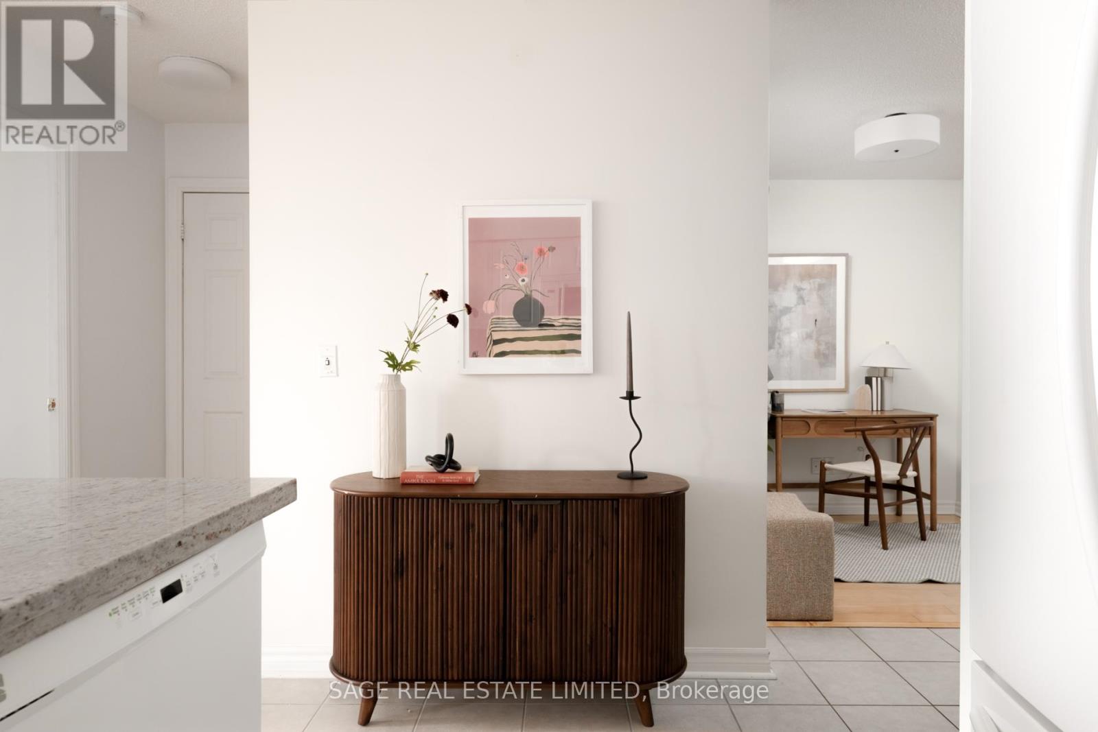 1604 - 5 Michael Power Place, Toronto, Ontario  M9A 0A3 - Photo 21 - W12926176