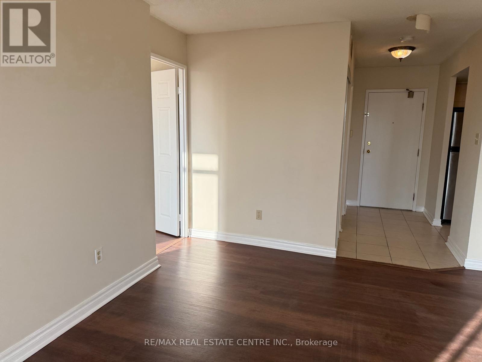 1508 - 285 Enfield Place, Mississauga (City Centre), Ontario  L5B 3Y6 - Photo 22 - W12926182