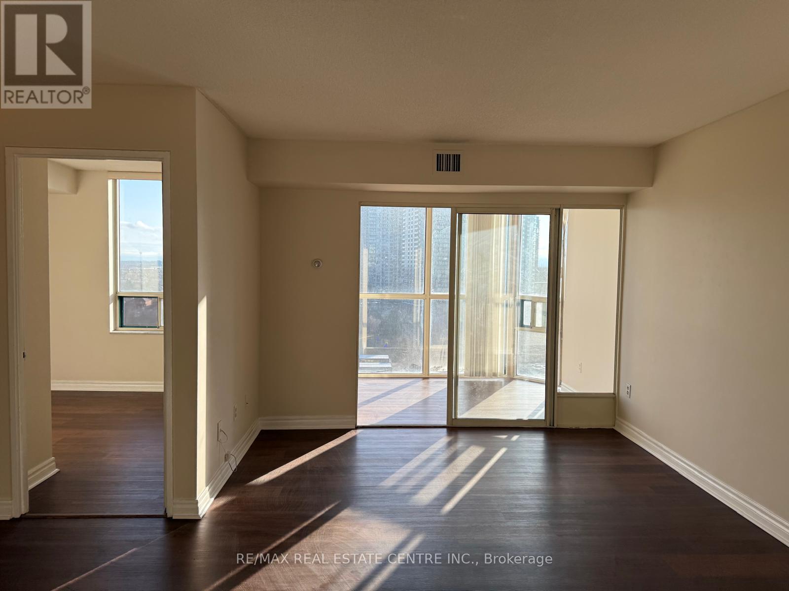 1508 - 285 Enfield Place, Mississauga (City Centre), Ontario  L5B 3Y6 - Photo 30 - W12926182