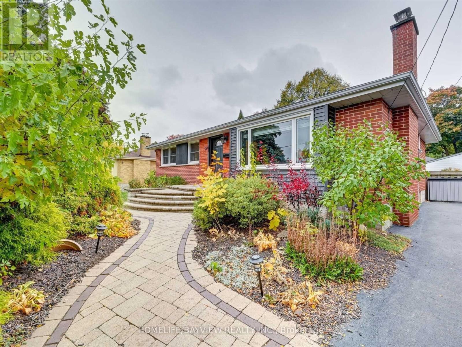 414 DORCHESTER CRESCENT, Burlington, Ontario