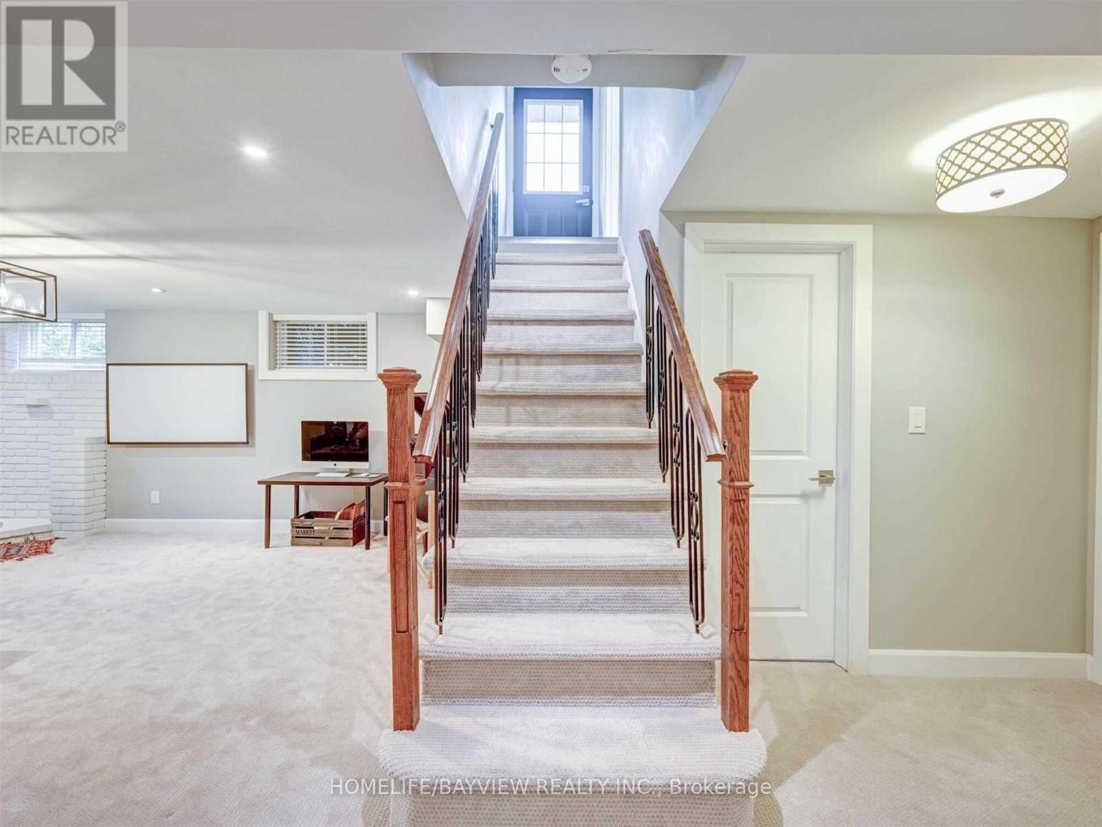 414 Dorchester Crescent, Burlington, Ontario  L7T 2X4 - Photo 25 - W12926212