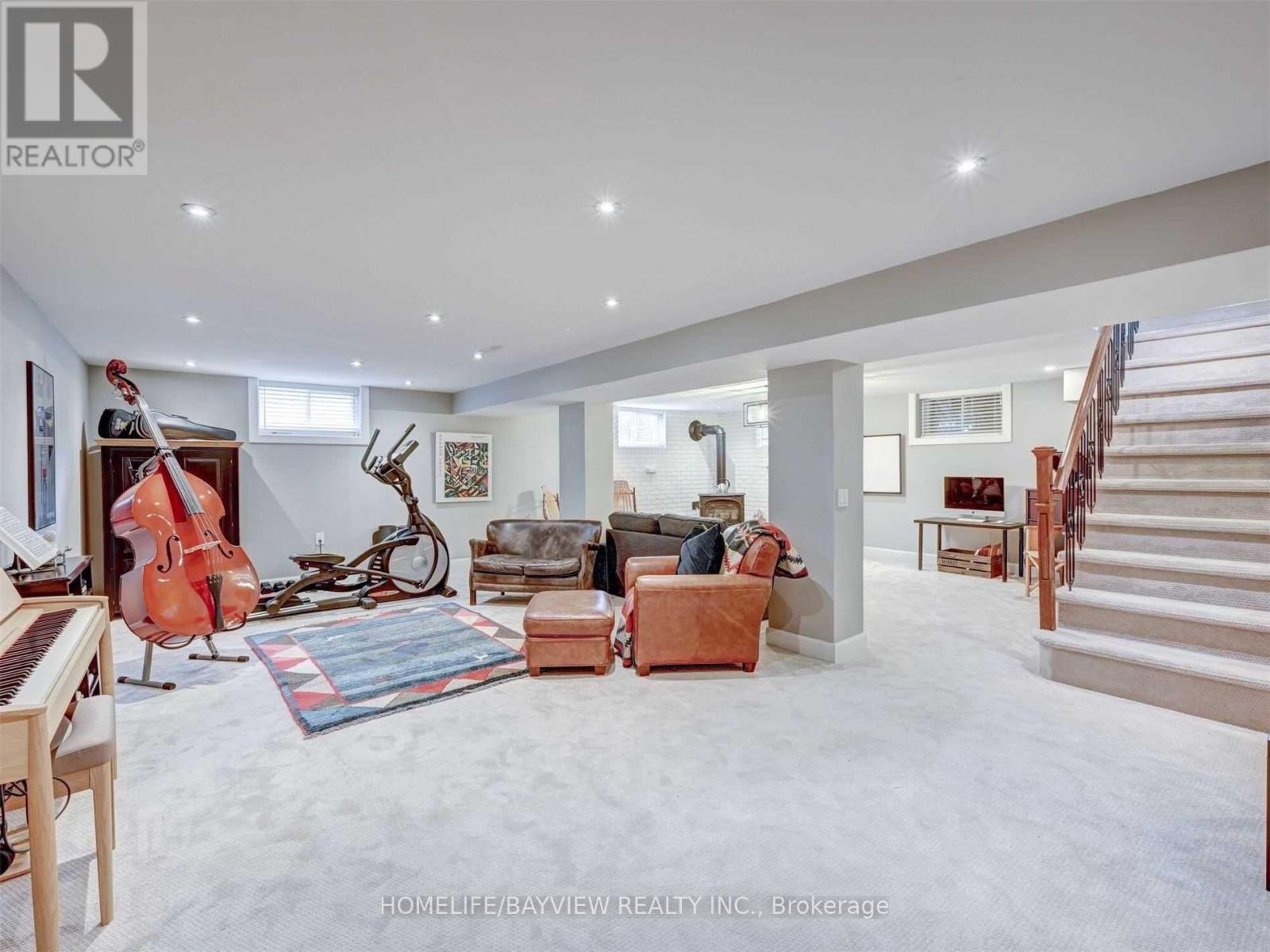 414 Dorchester Crescent, Burlington, Ontario  L7T 2X4 - Photo 28 - W12926212