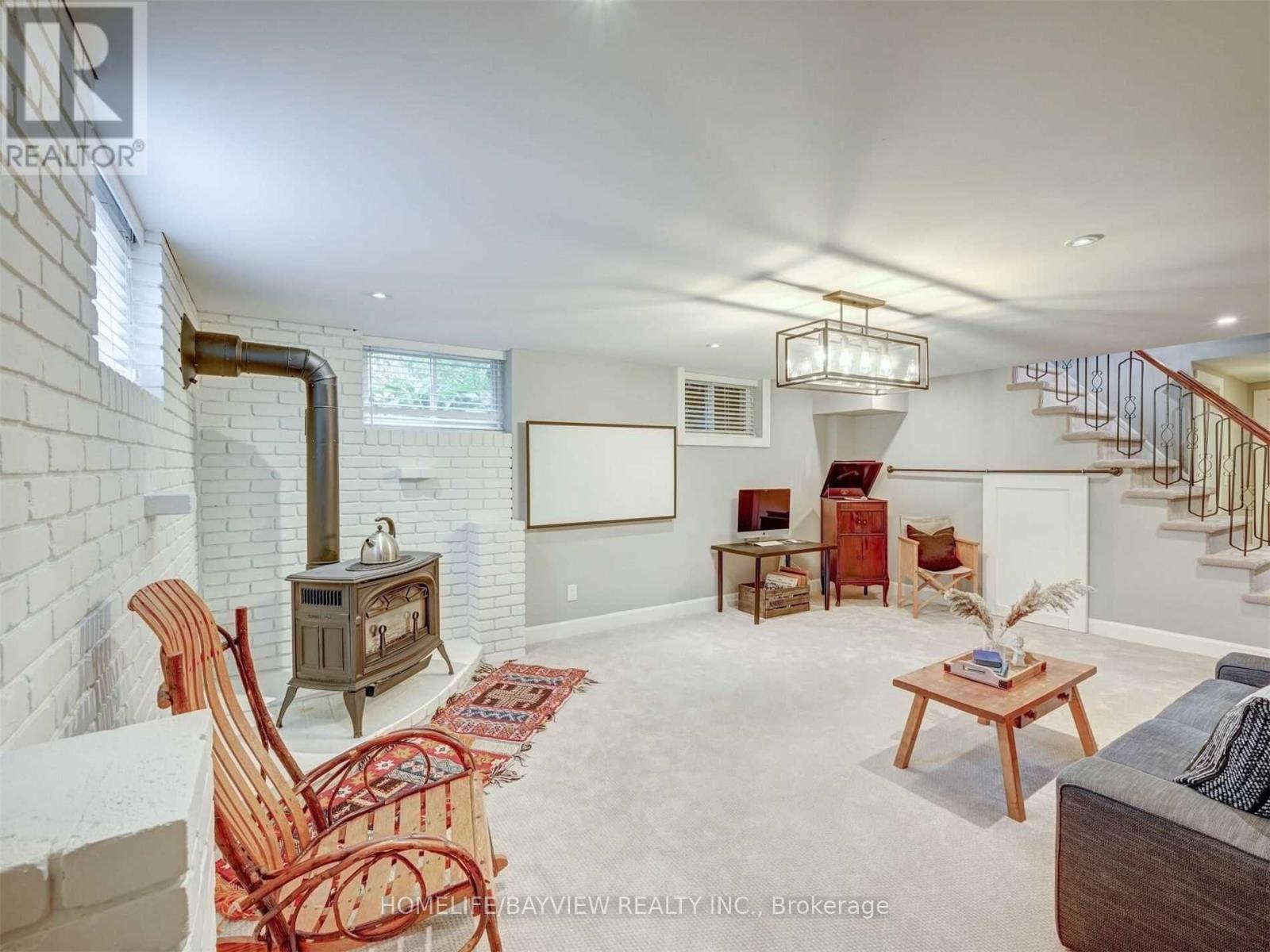 414 Dorchester Crescent, Burlington, Ontario  L7T 2X4 - Photo 29 - W12926212