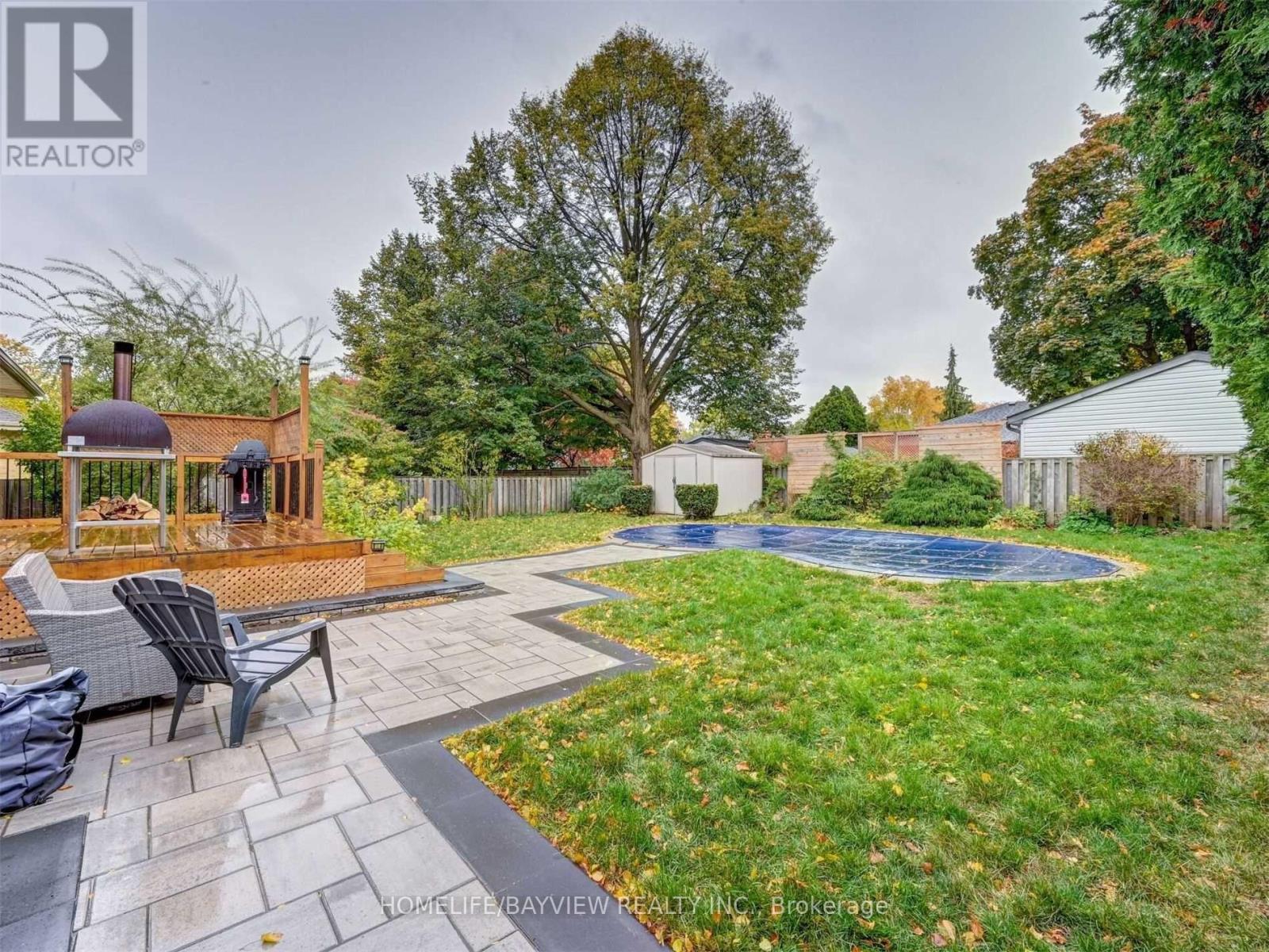 414 Dorchester Crescent, Burlington, Ontario  L7T 2X4 - Photo 34 - W12926212