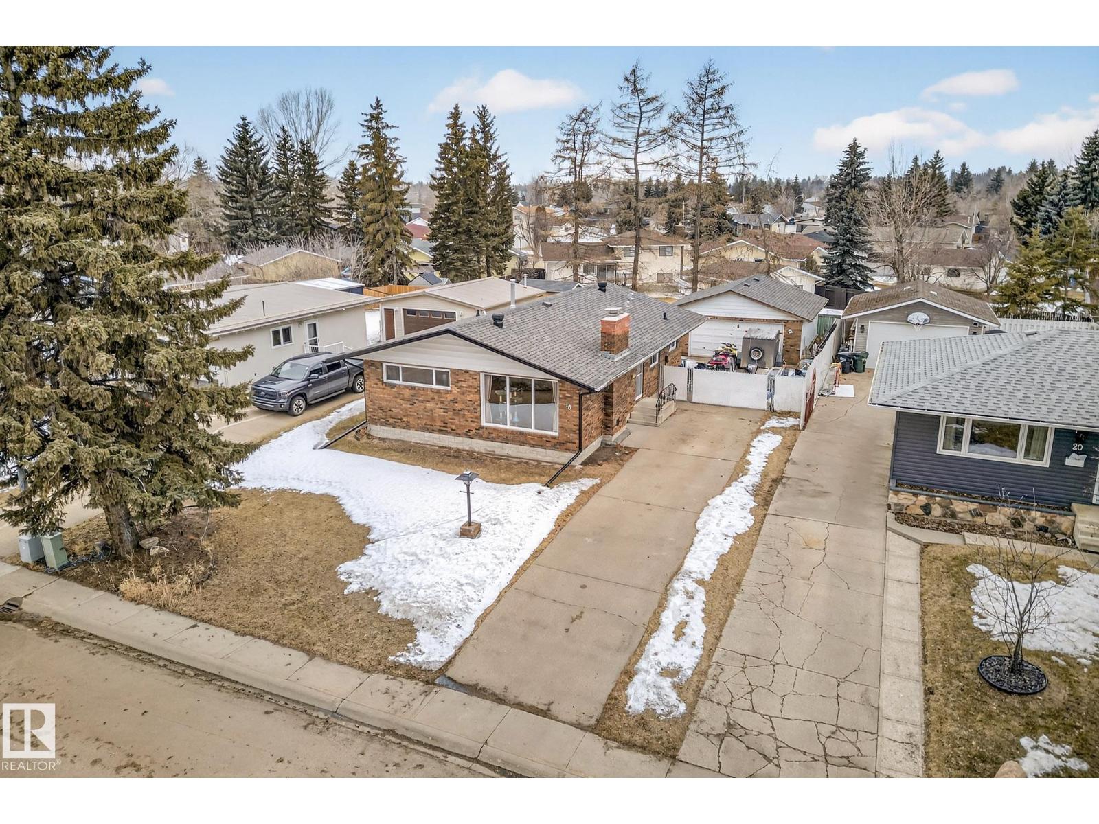 18 Hummingbird Rd, Sherwood Park, Alberta  T8A 0A2 - Photo 3 - E4479250