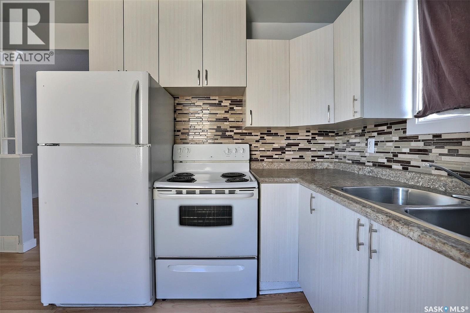 254 Froom Crescent, Regina, Saskatchewan  S4N 1B7 - Photo 7 - SK031395