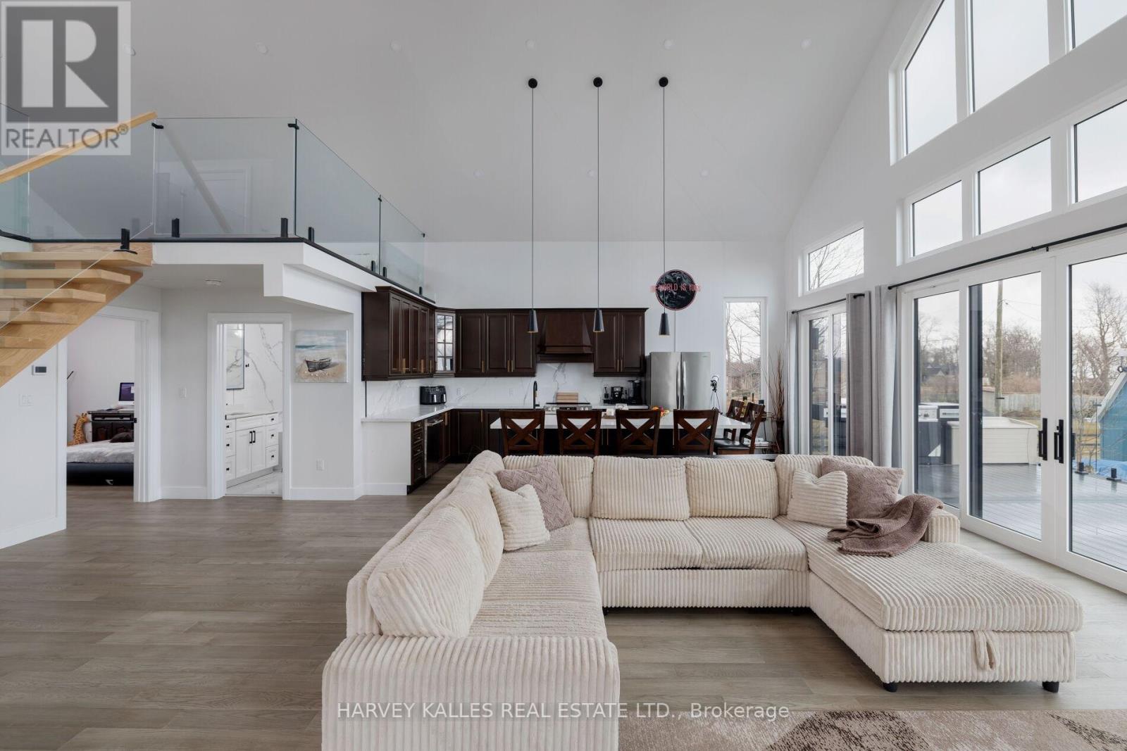 3184 Lakeshore Road, Haldimand (Dunnville), Ontario  N1A 2W8 - Photo 11 - X12926128