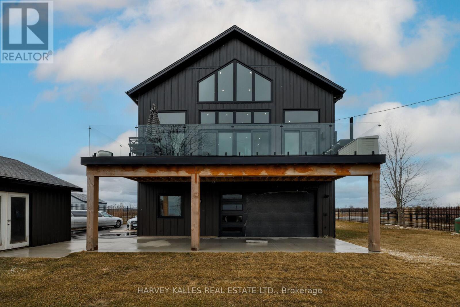 3184 Lakeshore Road, Haldimand (Dunnville), Ontario  N1A 2W8 - Photo 4 - X12926128