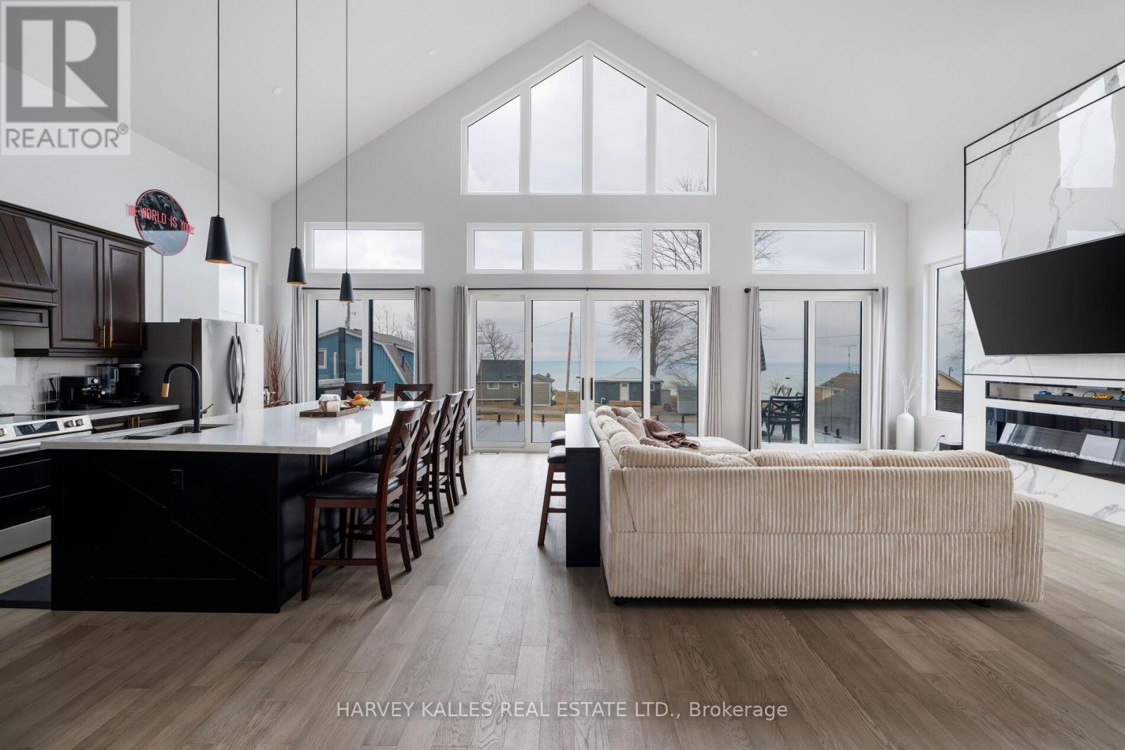 3184 Lakeshore Road, Haldimand (Dunnville), Ontario  N1A 2W8 - Photo 7 - X12926128