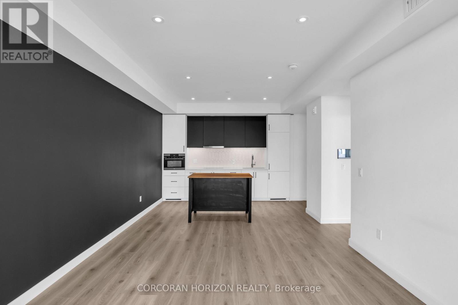 1708 - 741 King Street W, Kitchener, Ontario N2G 0E9 - Photo 13 - X12926132