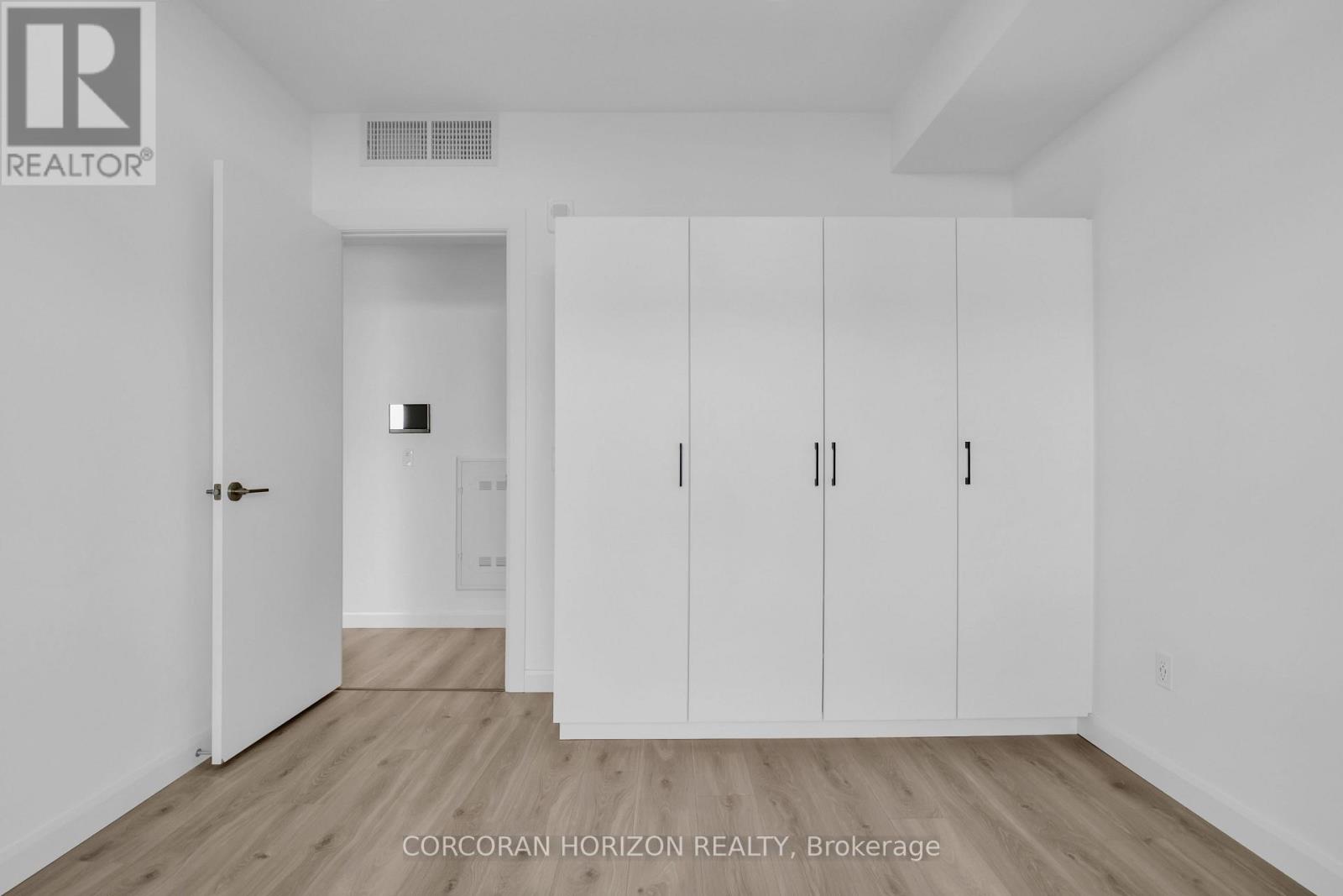 1708 - 741 King Street W, Kitchener, Ontario N2G 0E9 - Photo 17 - X12926132