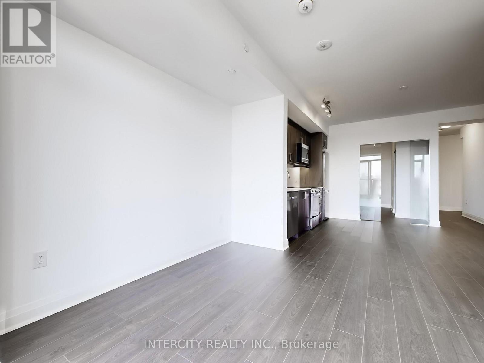516 - 700 Sheppard Avenue W, Toronto, Ontario M3H 0G5 - Photo 15 - C12863542