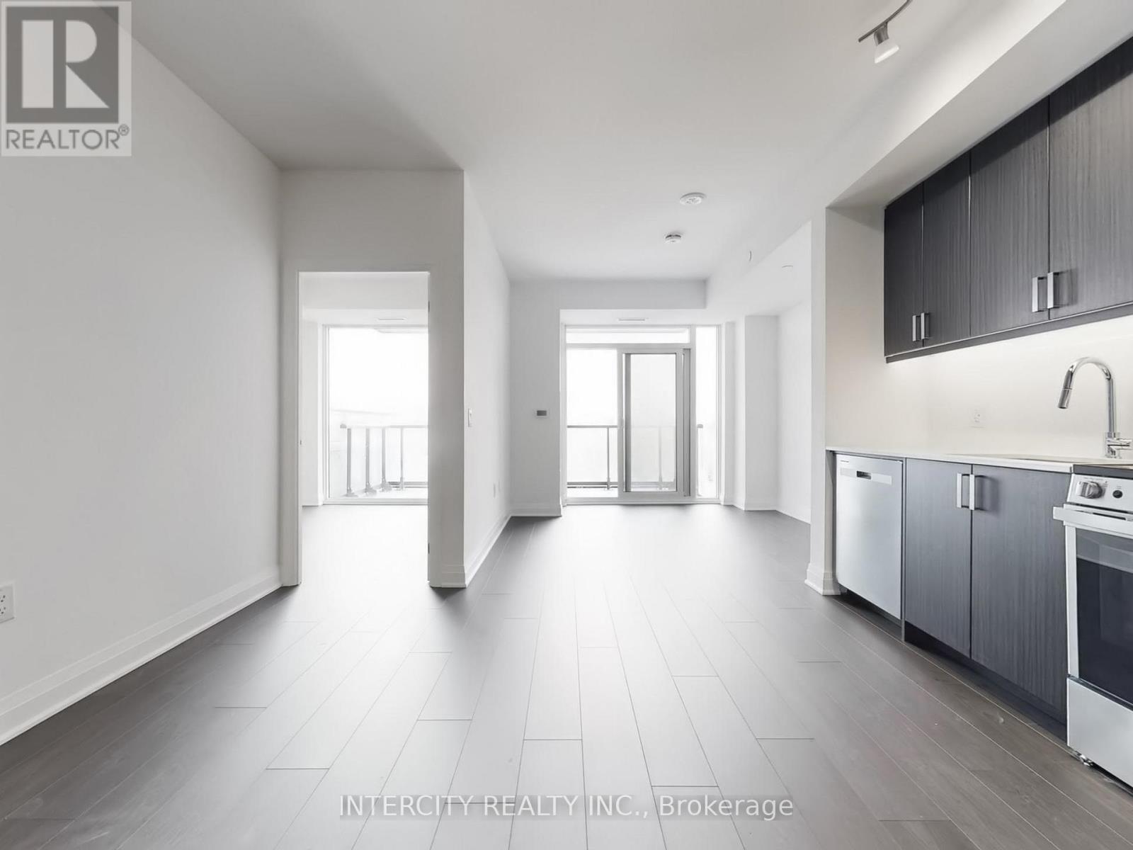 516 - 700 Sheppard Avenue W, Toronto, Ontario M3H 0G5 - Photo 10 - C12863542