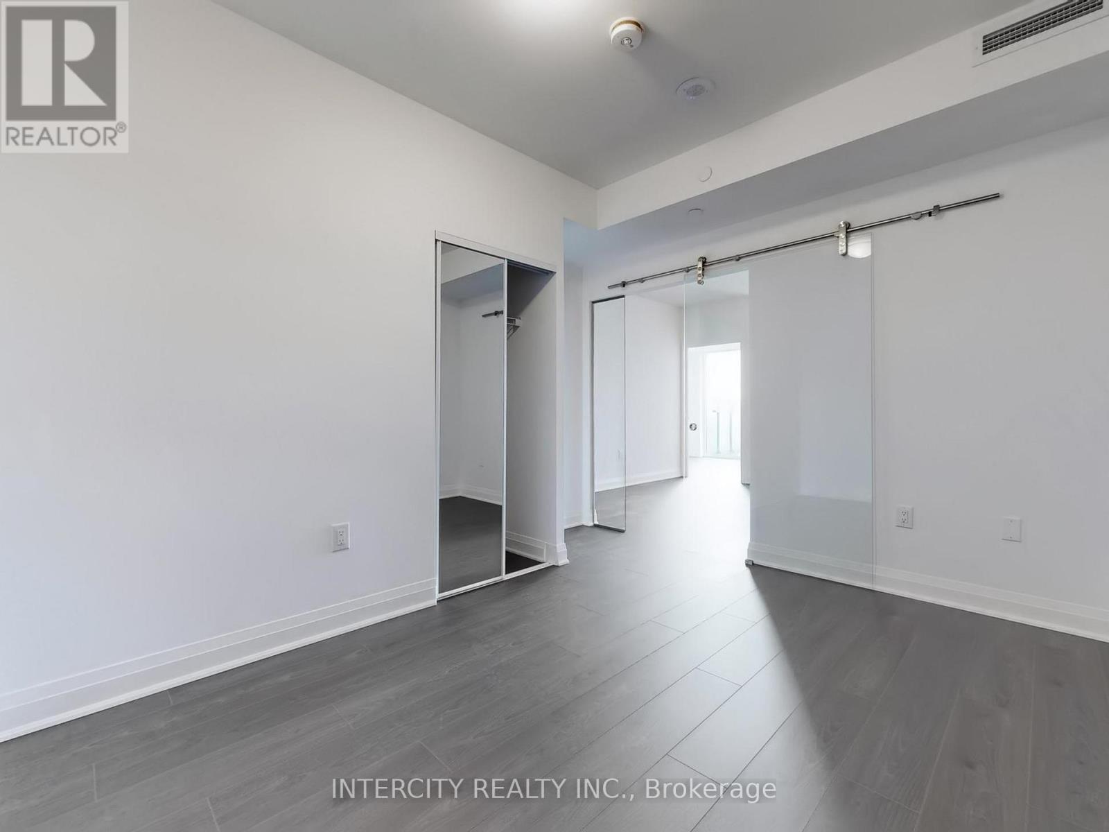 516 - 700 Sheppard Avenue W, Toronto, Ontario M3H 0G5 - Photo 24 - C12863542