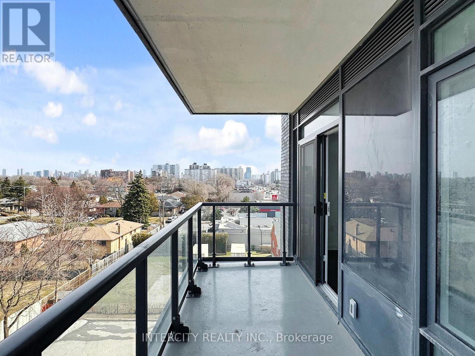516 - 700 Sheppard Avenue W, Toronto, Ontario M3H 0G5 - Photo 35 - C12863542