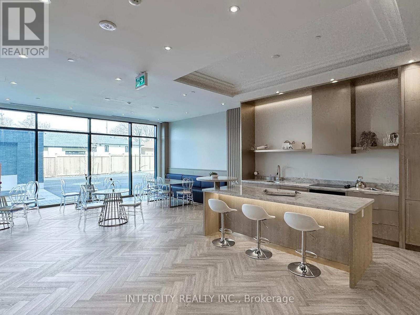 516 - 700 Sheppard Avenue W, Toronto, Ontario M3H 0G5 - Photo 42 - C12863542