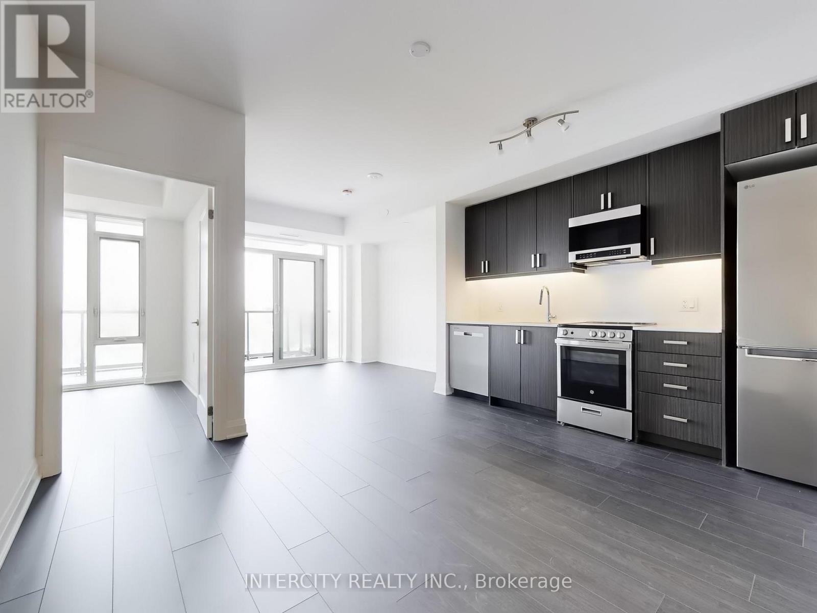 516 - 700 Sheppard Avenue W, Toronto, Ontario M3H 0G5 - Photo 9 - C12863542