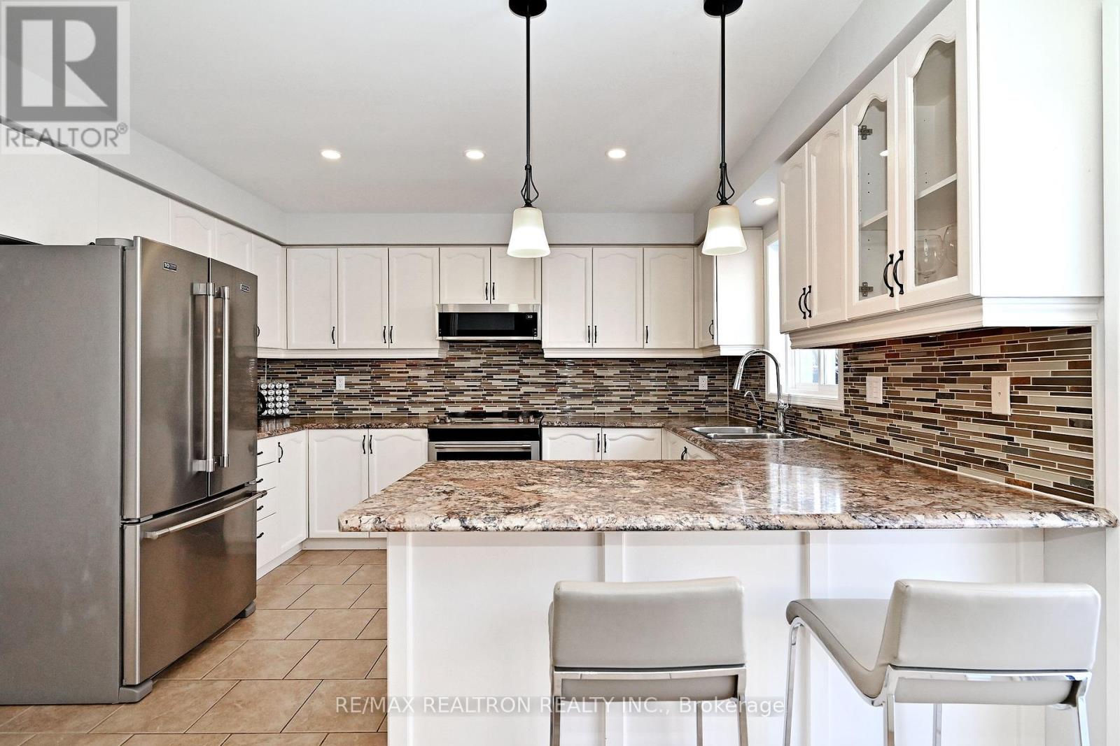 1128 Corrie Street, Innisfil, Ontario  L9S 1W9 - Photo 18 - N12708564