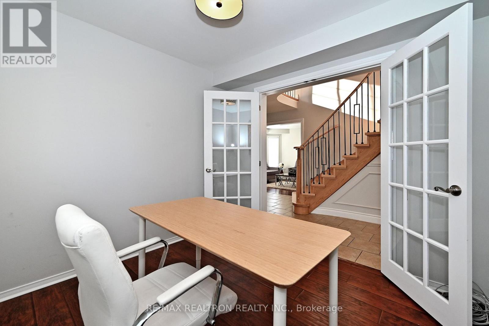 1128 Corrie Street, Innisfil, Ontario  L9S 1W9 - Photo 19 - N12708564