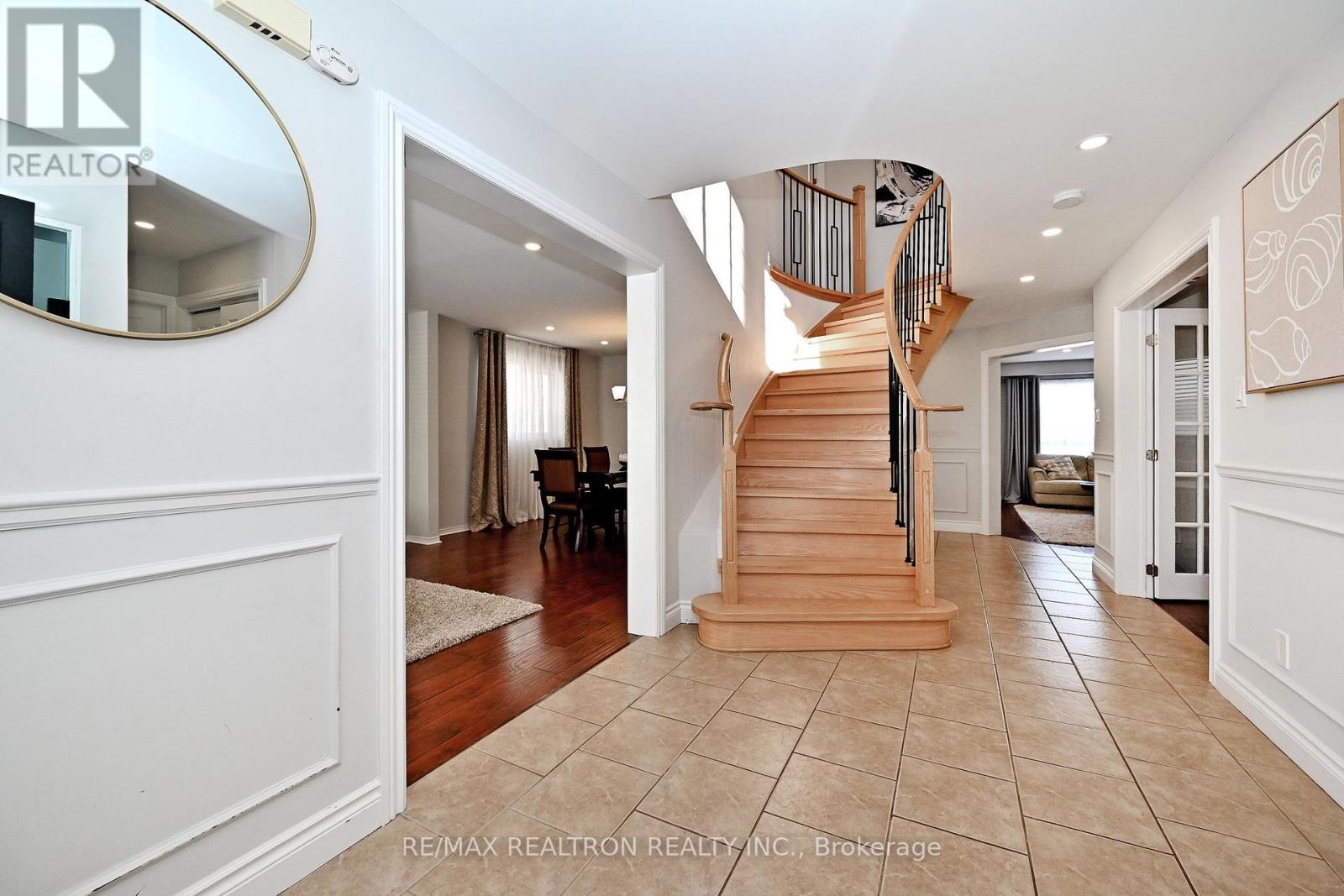 1128 Corrie Street, Innisfil, Ontario  L9S 1W9 - Photo 8 - N12708564