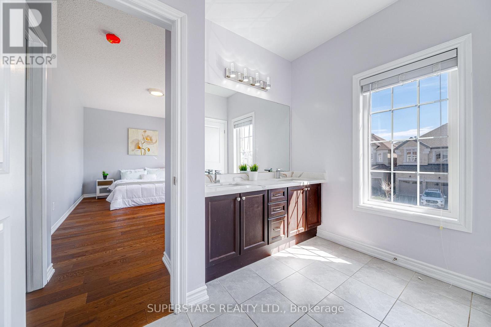 31 Roy Harper Avenue, Aurora, Ontario  L4G 0V4 - Photo 21 - N12925146