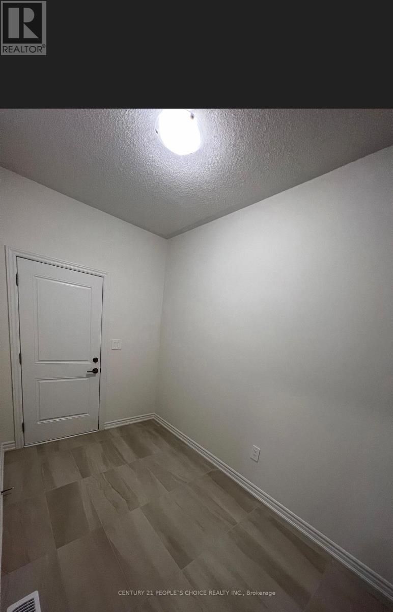 1491 Kitchen Court, Milton, Ontario  L9E 1Y8 - Photo 20 - W12921980