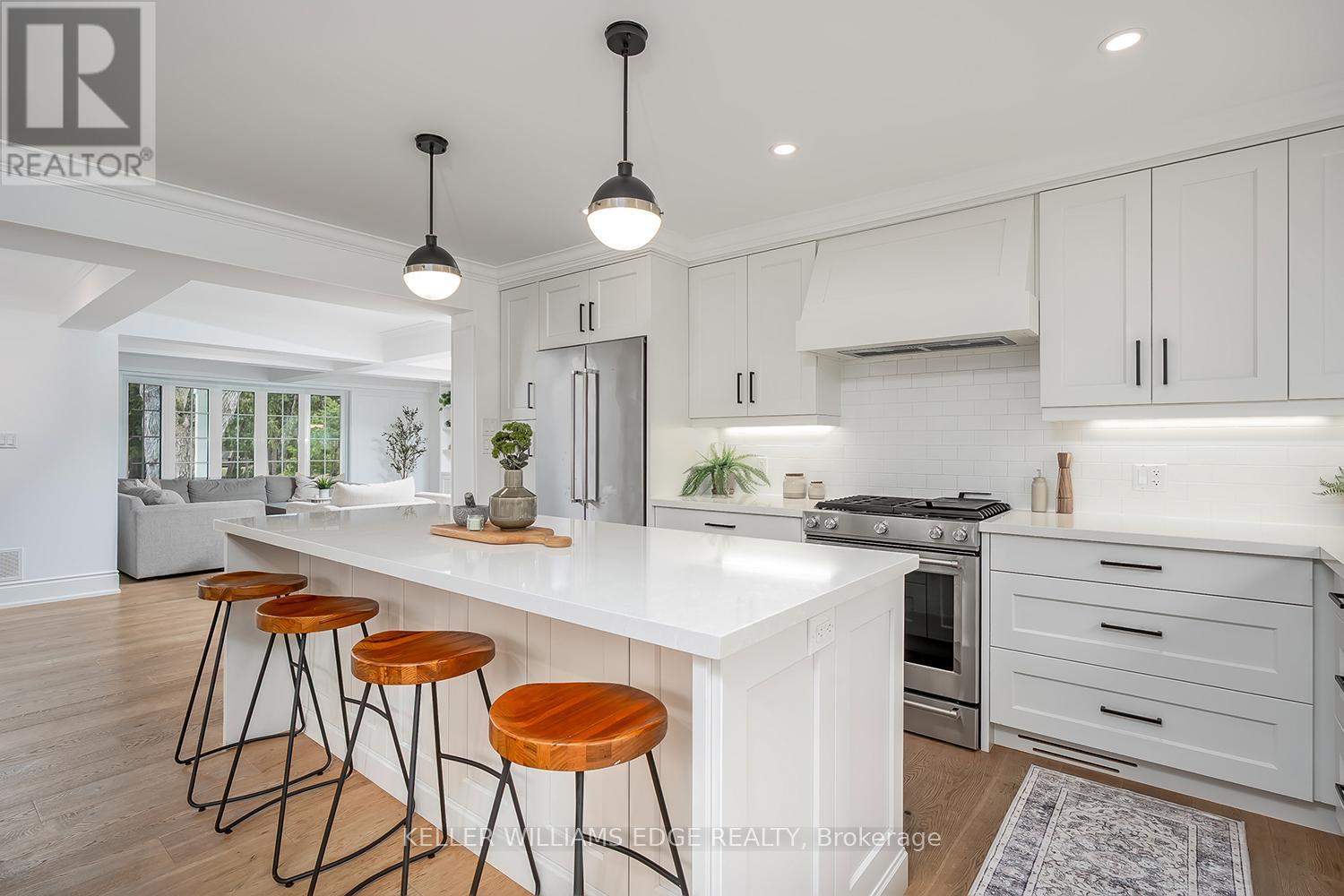 289 Belvenia Road, Burlington, Ontario  L7L 2G5 - Photo 13 - W12908952