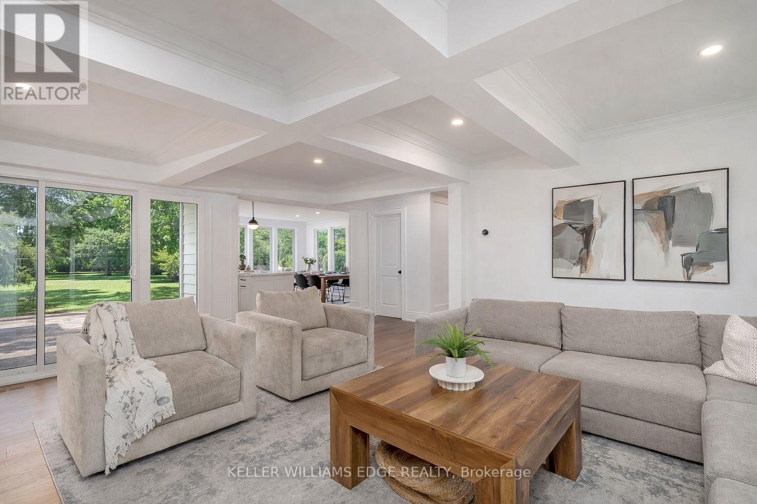 289 Belvenia Road, Burlington, Ontario  L7L 2G5 - Photo 6 - W12908952