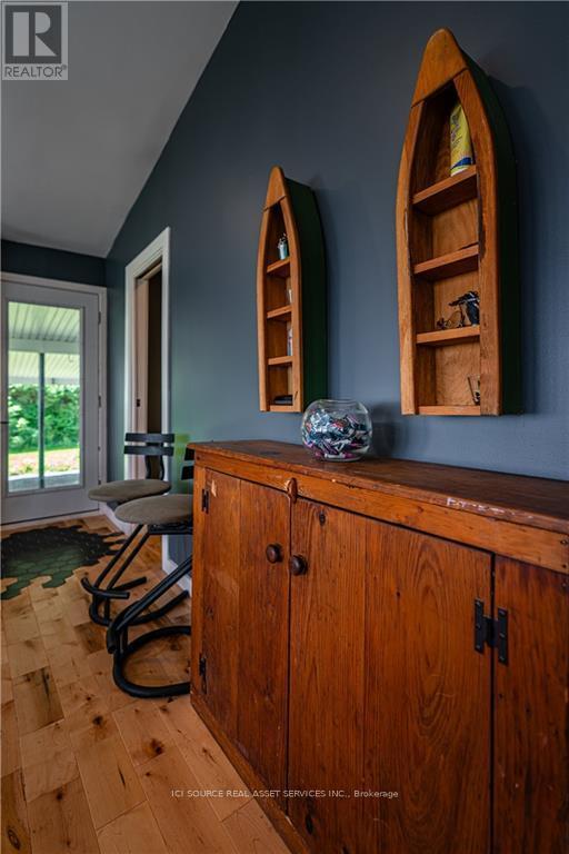 20586 Old Montreal Road, South Glengarry, Ontario  K0C 2C0 - Photo 17 - X12924930