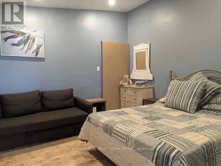 20586 Old Montreal Road, South Glengarry, Ontario  K0C 2C0 - Photo 18 - X12924930