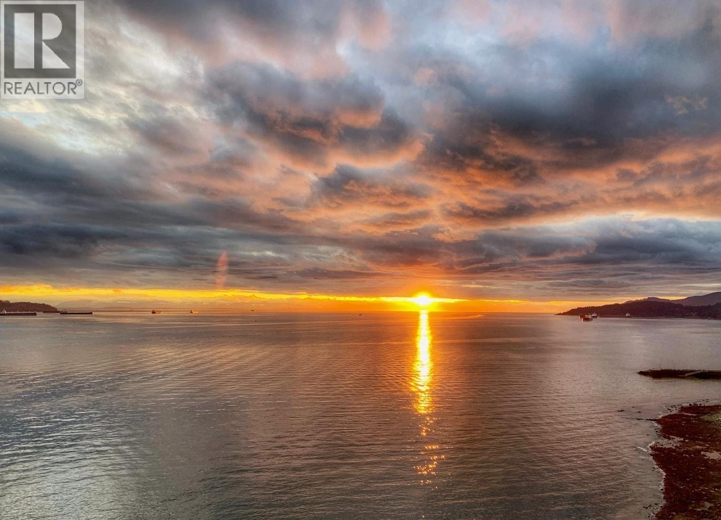 1201 2288 Bellevue Avenue, West Vancouver, British Columbia  V7V 1C6 - Photo 1 - R3104026