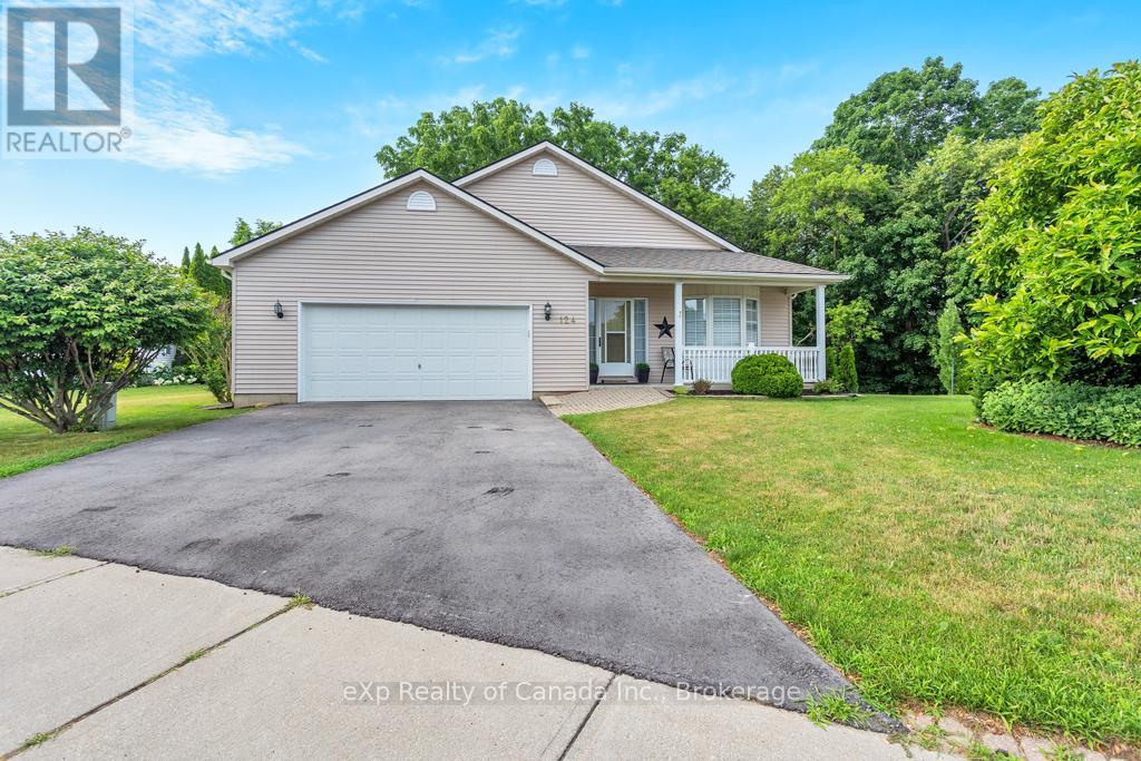 124 Wilson Avenue, Tillsonburg, Ontario  N4G 5T3 - Photo 1 - X12926334