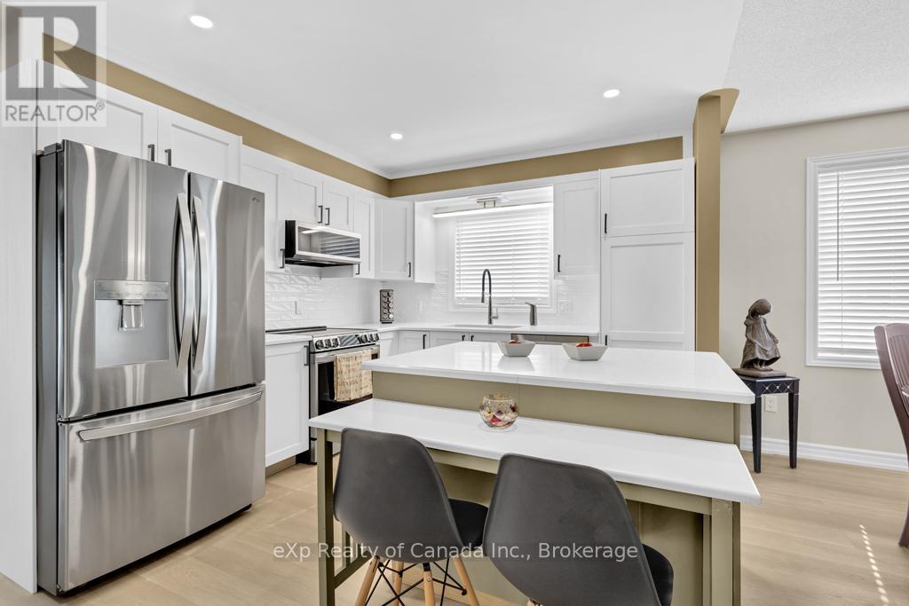 124 Wilson Avenue, Tillsonburg, Ontario  N4G 5T3 - Photo 8 - X12926334