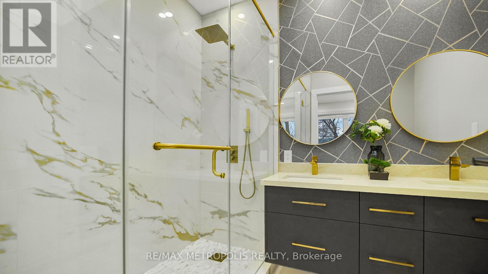 39 Kenworthy Avenue, Toronto (Oakridge), Ontario  M1L 3B1 - Photo 39 - E12919066