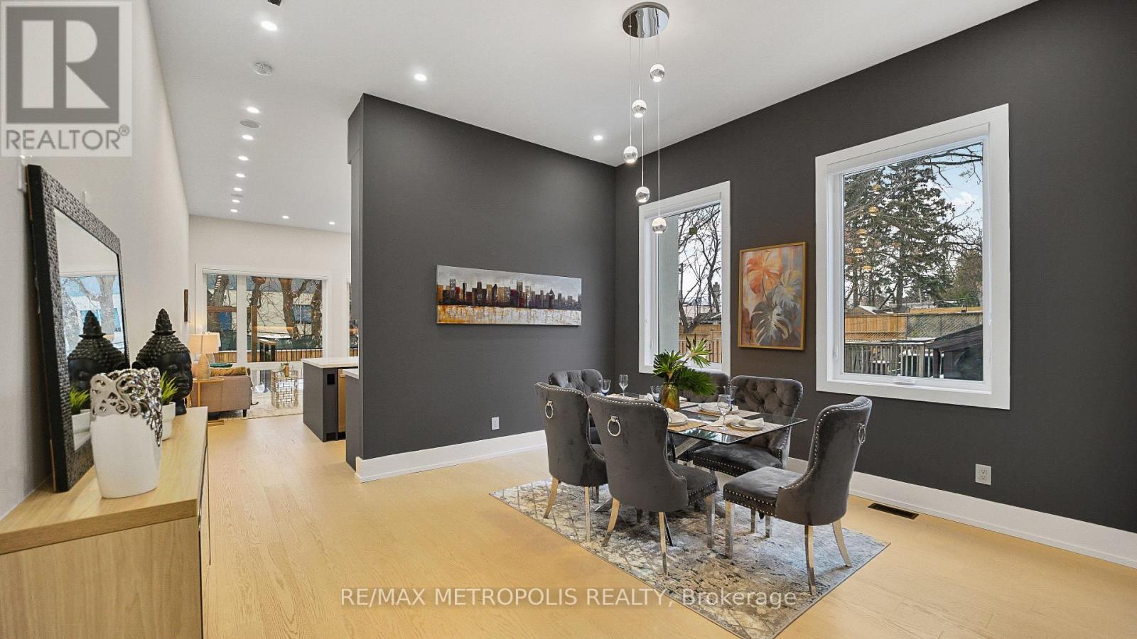 39 Kenworthy Avenue, Toronto (Oakridge), Ontario  M1L 3B1 - Photo 6 - E12919066