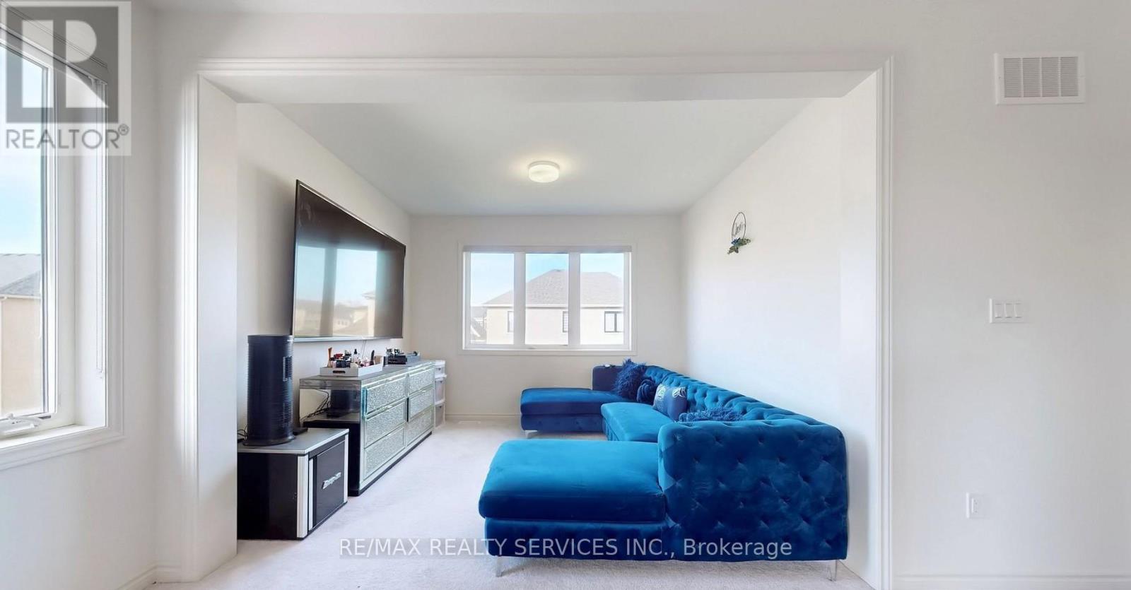 25 Bellflower Crescent, Adjala-Tosorontio, Ontario  L0G 1W0 - Photo 25 - N12926222